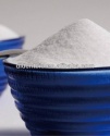  white crystalline powder xylitol - product's photo